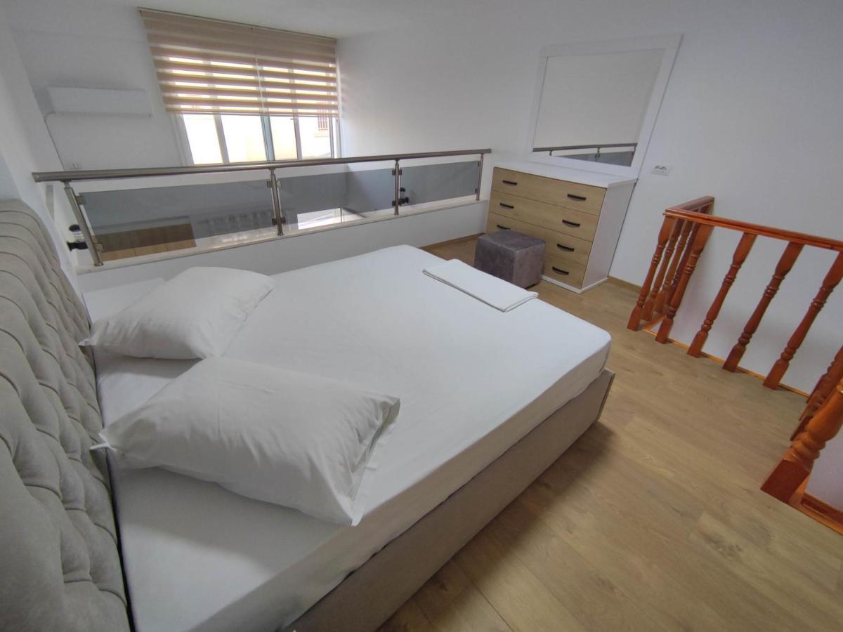 Rose Apartment Саранда Екстер'єр фото