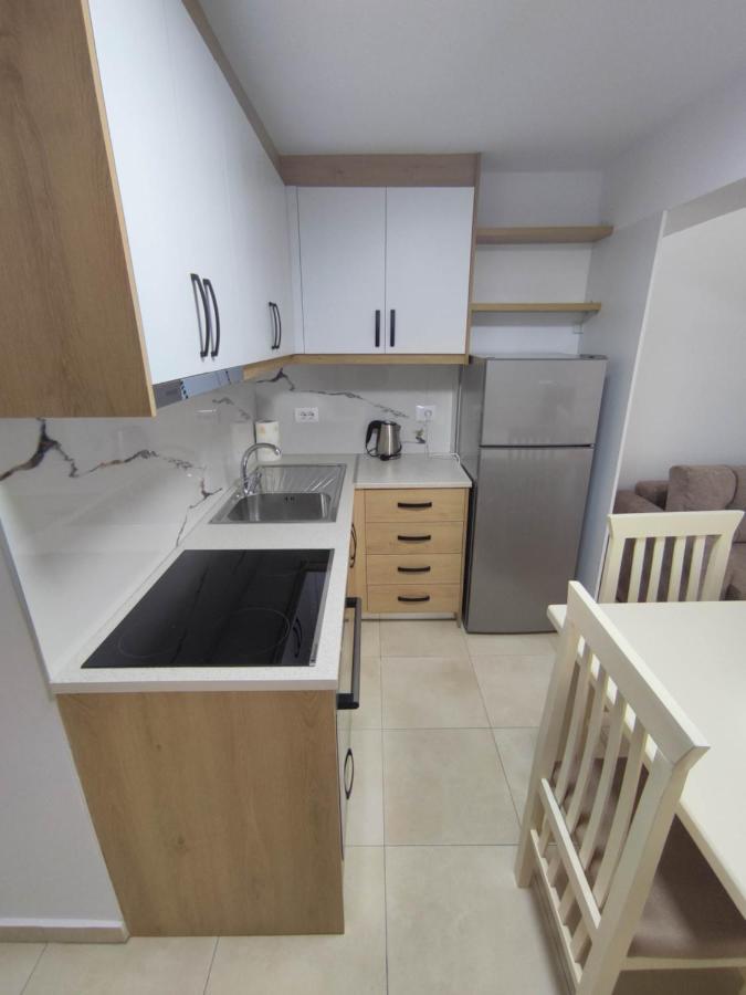 Rose Apartment Саранда Екстер'єр фото